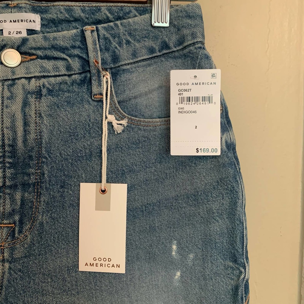 Good American Good Classic High Rise Jeans NWT Size 2 INDIGO046 Distressed - Picture 5 of 10